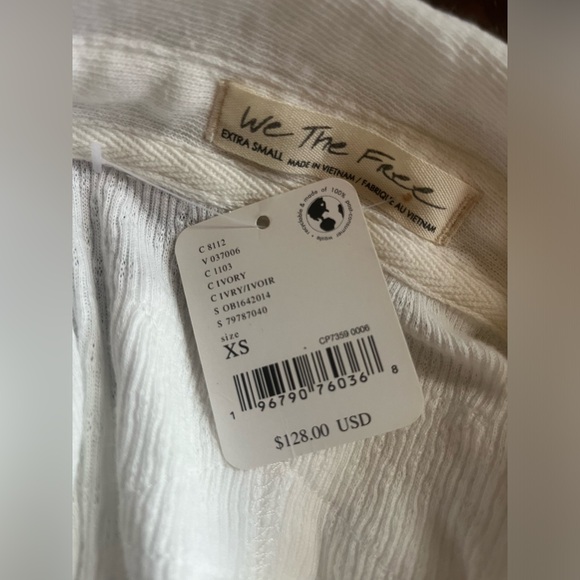 Free People Blouse NWT Ruffle Tuxedo XS Dropping Tears Bloom Sleeve - Picture 11 of 12